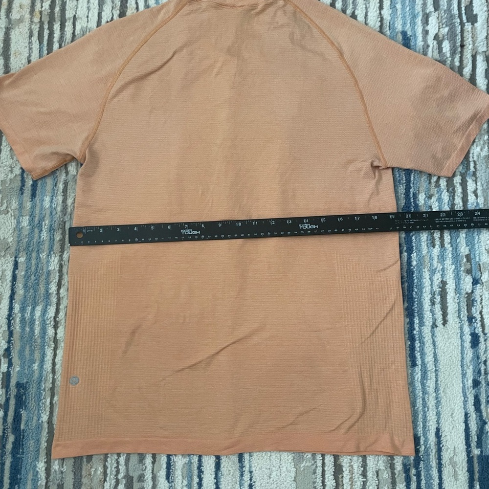 Lululemon Shirt Mens Medium Tee Casual Workout Stretch Crew Neck Short Sleeve - Picture 3 of 6